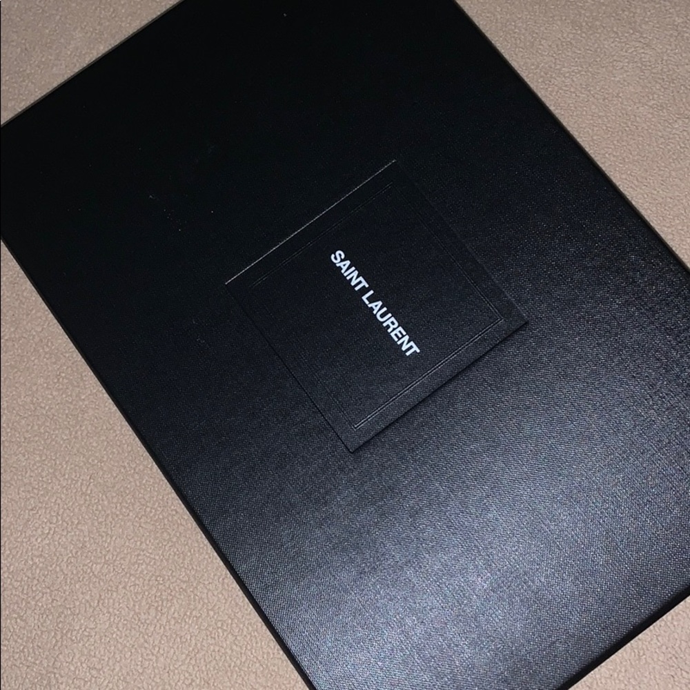 YSL Handbag - Picture 4 of 5